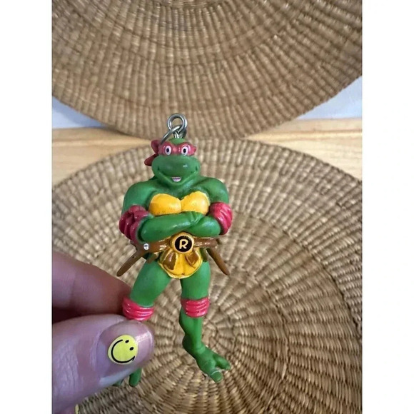 TMNT Raphael Character 2.5” - Picture 3 of 8